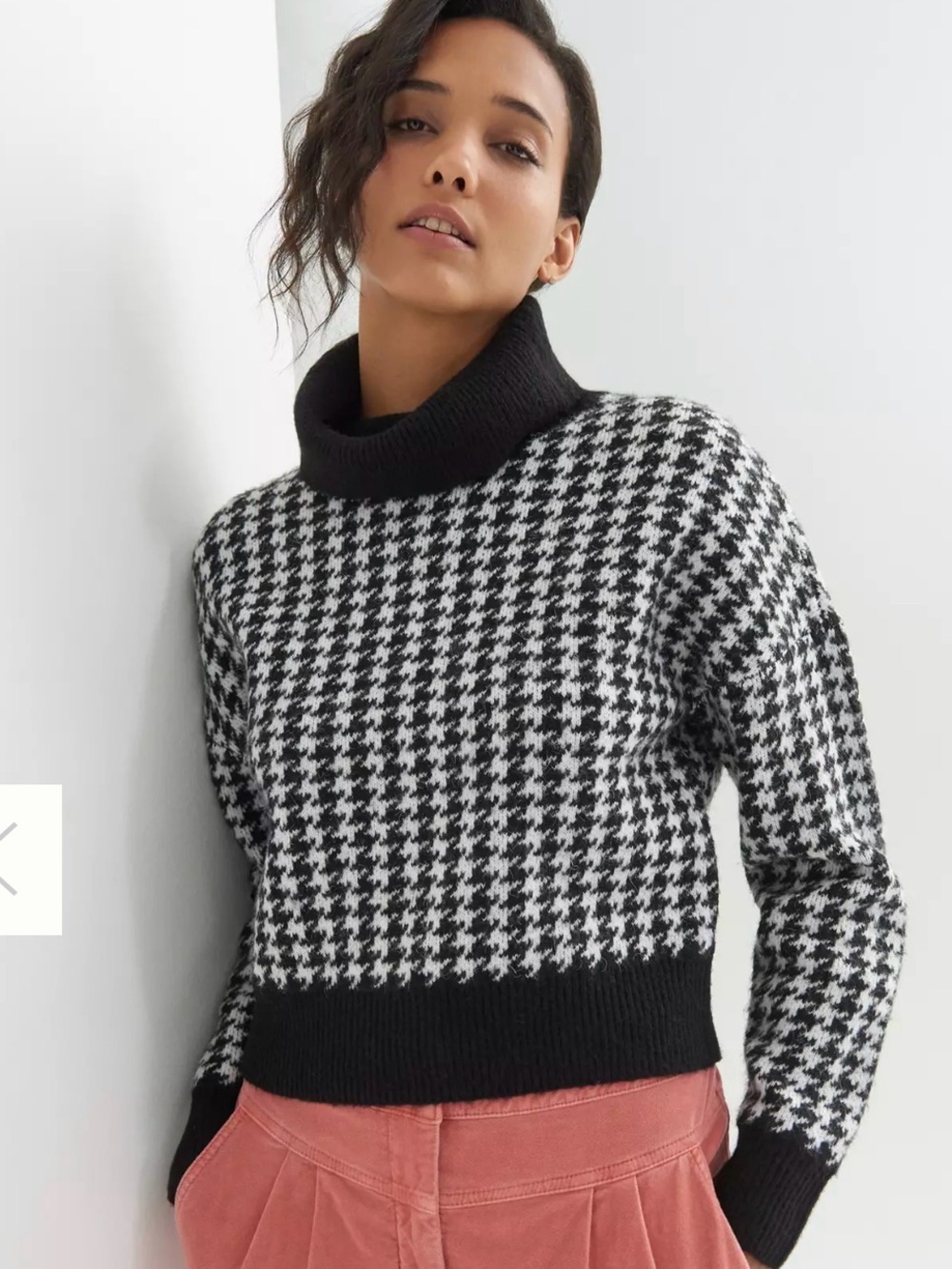 Anthropologie Houndstooth Black & White Knit Sweater